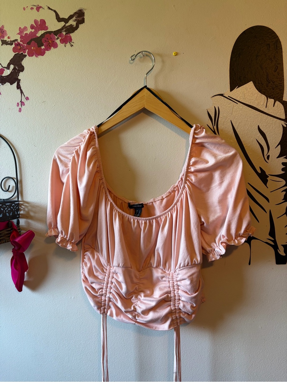 Women's Peach Drawstring Ruched Puff-Sleeve Top